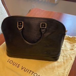 Louis Vuitton Black Epi Alma PM